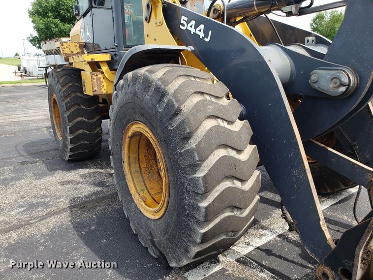 image for item FL9009 2004 John Deere 544J wheel loader
