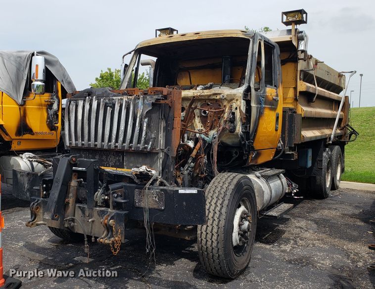 image for item FL9013 2012 International WorkStar 7500 dump truck