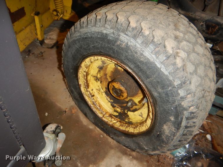 image for item FP9041 John Deere 210 lawn mower