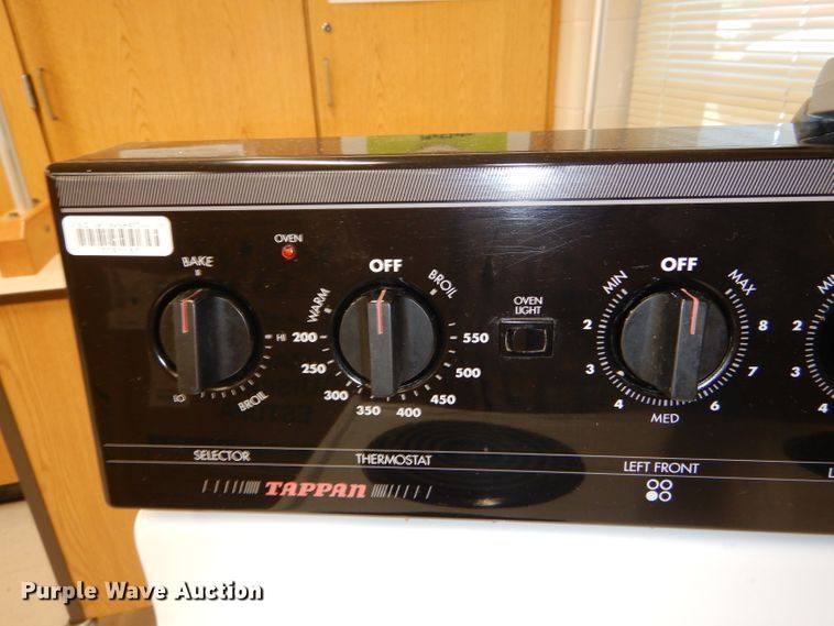 Tappan four burner electric stove in Manhattan, KS Item FP9125 sold
