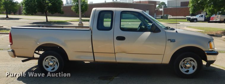 image for item FT9251 1998 Ford F150 SuperCab pickup truck