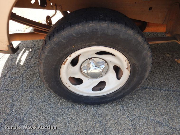 image for item FT9251 1998 Ford F150 SuperCab pickup truck