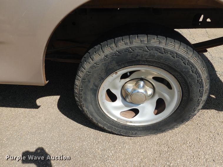 image for item FT9251 1998 Ford F150 SuperCab pickup truck