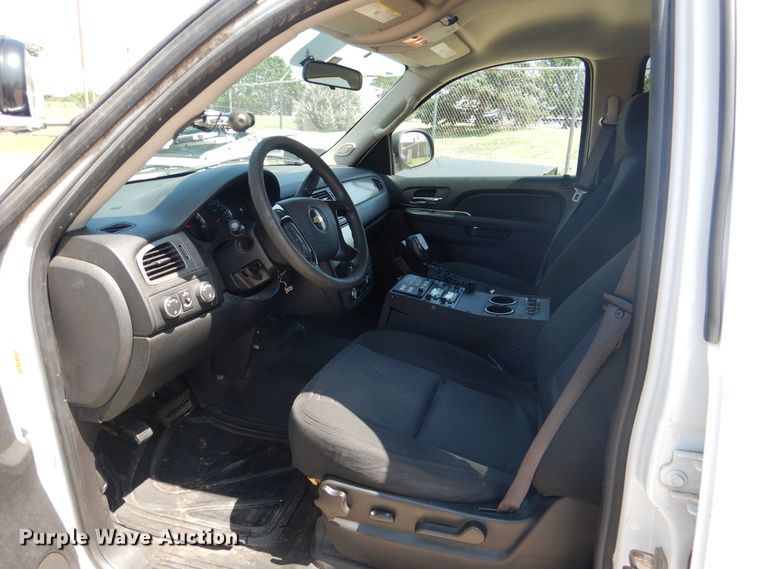 image for item FT9257 2011 Chevrolet Tahoe Police SUV