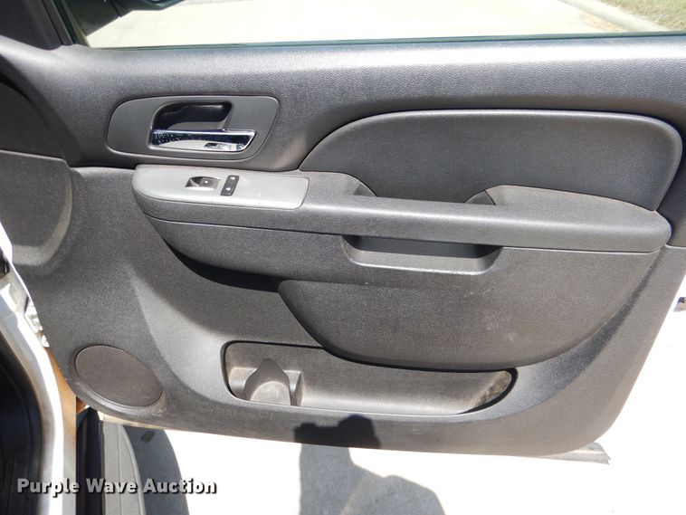 image for item FT9257 2011 Chevrolet Tahoe Police SUV