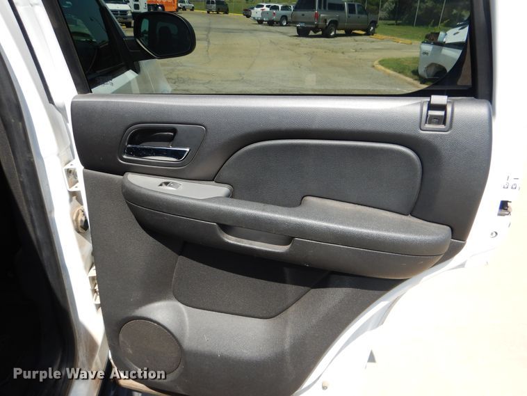 image for item FT9257 2011 Chevrolet Tahoe Police SUV