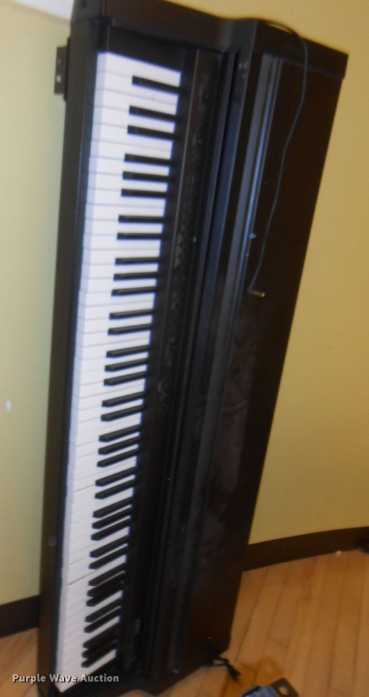 image for item GF9501 Kawai MR370 piano