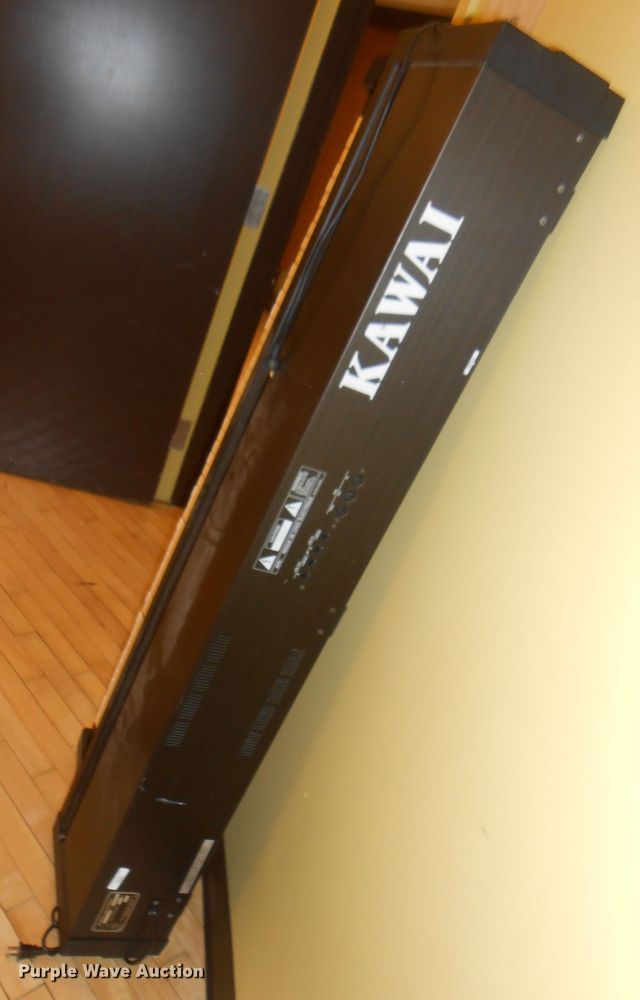 image for item GF9501 Kawai MR370 piano