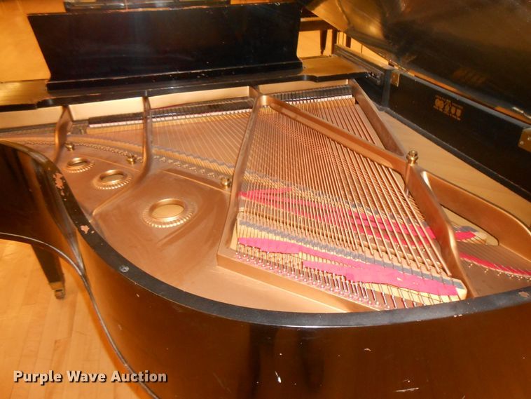 image for item GF9503 Baldwin piano