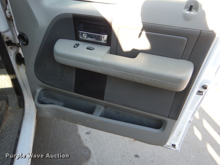 image for item GH9501 2008 Ford F150 XL pickup truck