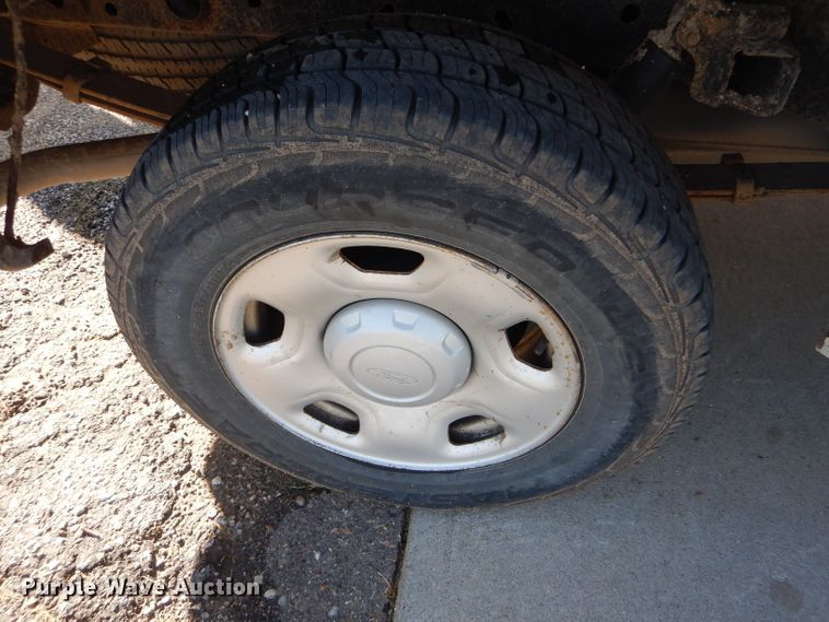 image for item GH9501 2008 Ford F150 XL pickup truck