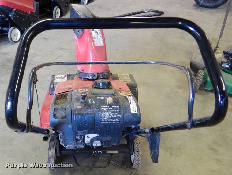 image for item GH9516 Honda 621 snow blower