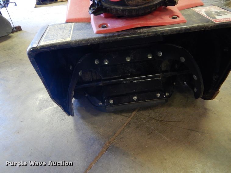 image for item GH9516 Honda 621 snow blower