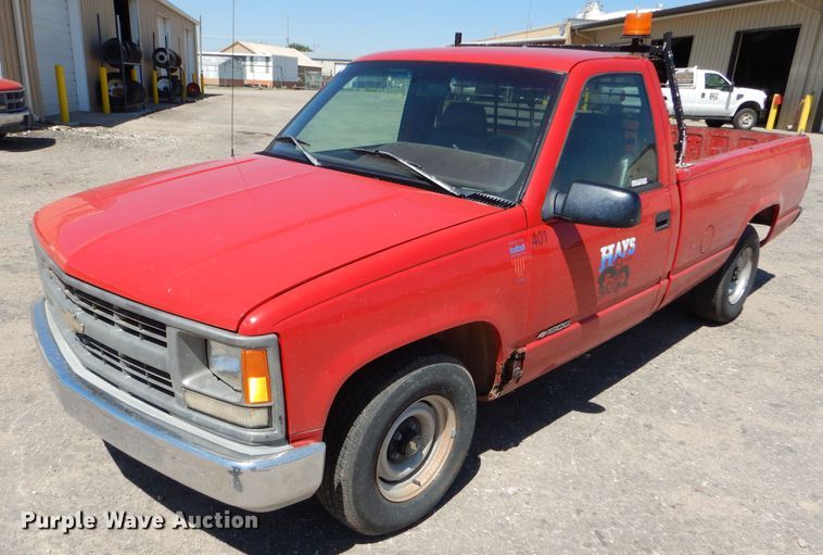image for item GH9524 1996 Chevrolet C1500 pickup truck