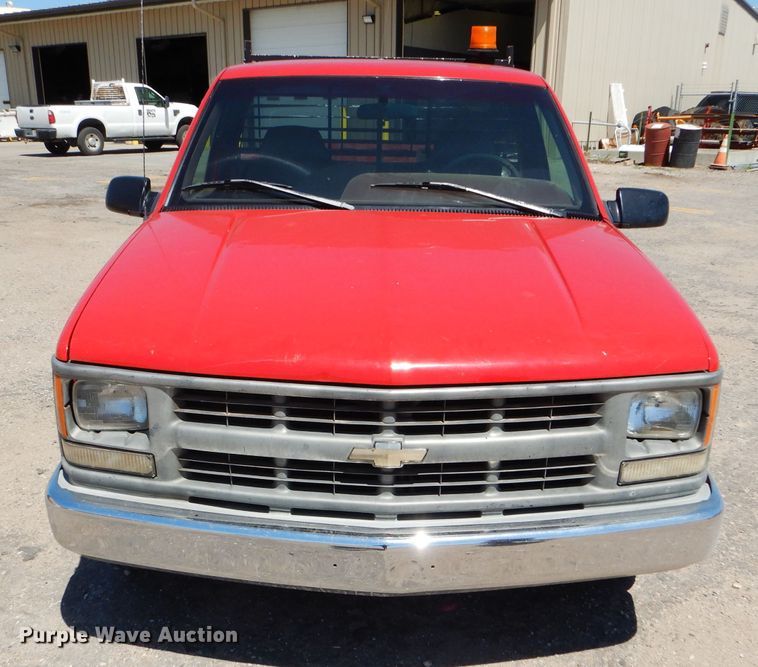 image for item GH9524 1996 Chevrolet C1500 pickup truck