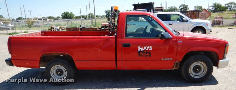 image for item GH9524 1996 Chevrolet C1500 pickup truck