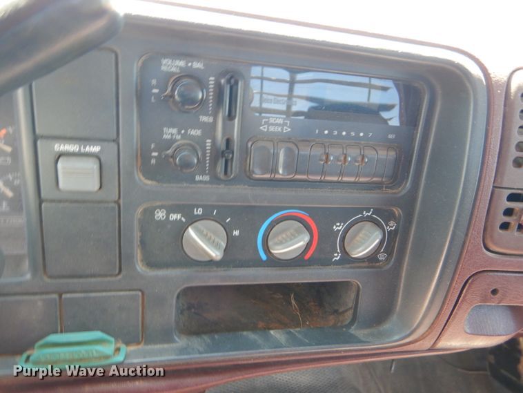 image for item GH9524 1996 Chevrolet C1500 pickup truck