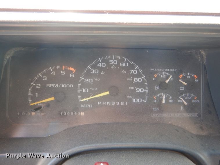 image for item GH9524 1996 Chevrolet C1500 pickup truck