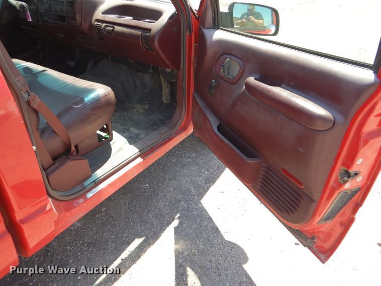 image for item GH9524 1996 Chevrolet C1500 pickup truck