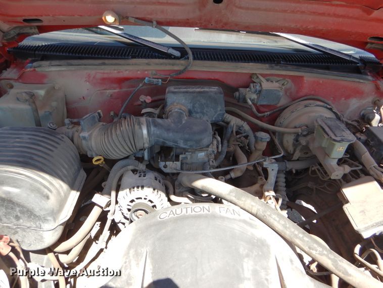 image for item GH9524 1996 Chevrolet C1500 pickup truck