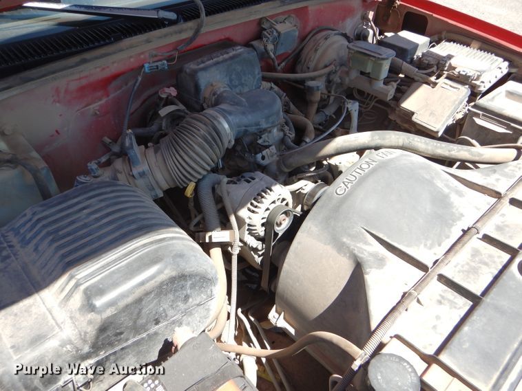 image for item GH9524 1996 Chevrolet C1500 pickup truck