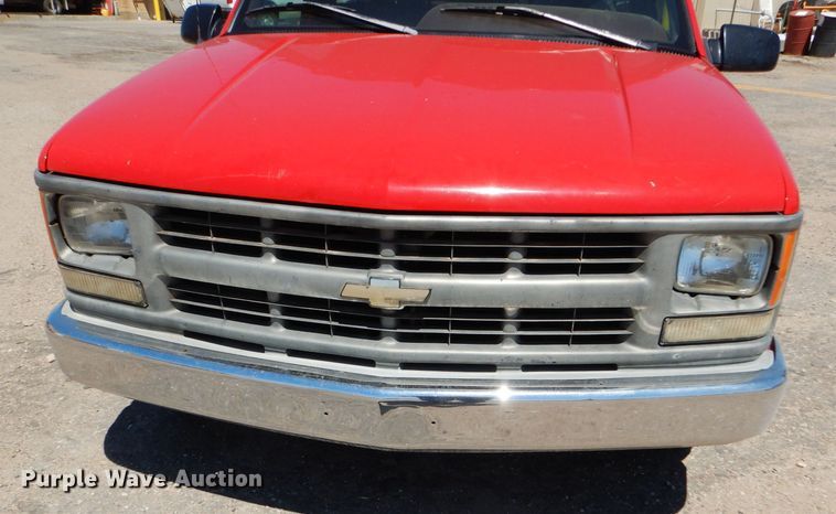 image for item GH9524 1996 Chevrolet C1500 pickup truck