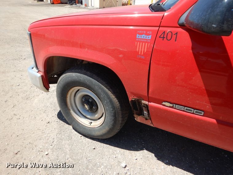image for item GH9524 1996 Chevrolet C1500 pickup truck