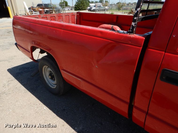 image for item GH9524 1996 Chevrolet C1500 pickup truck