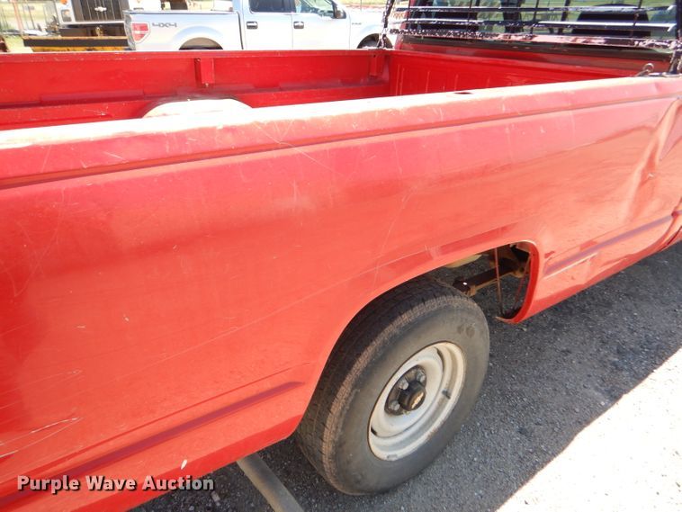 image for item GH9524 1996 Chevrolet C1500 pickup truck
