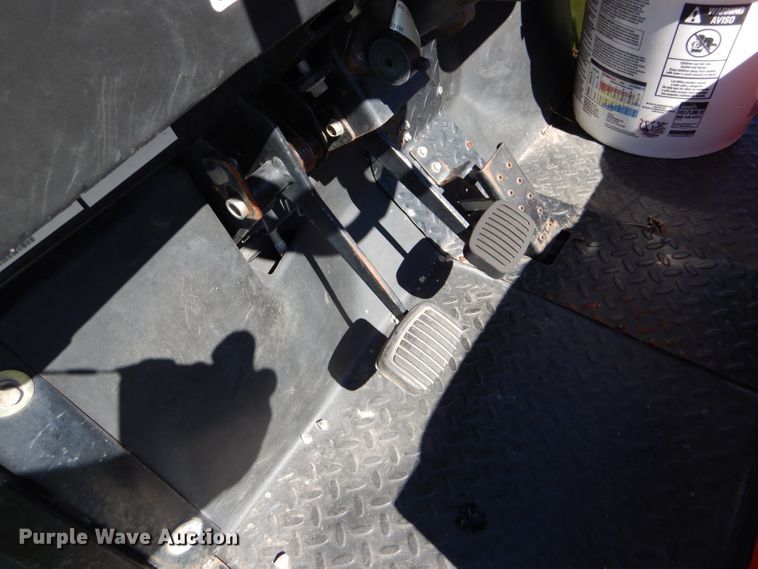 image for item GH9526 2006 Cushman Truckster utility vehicle