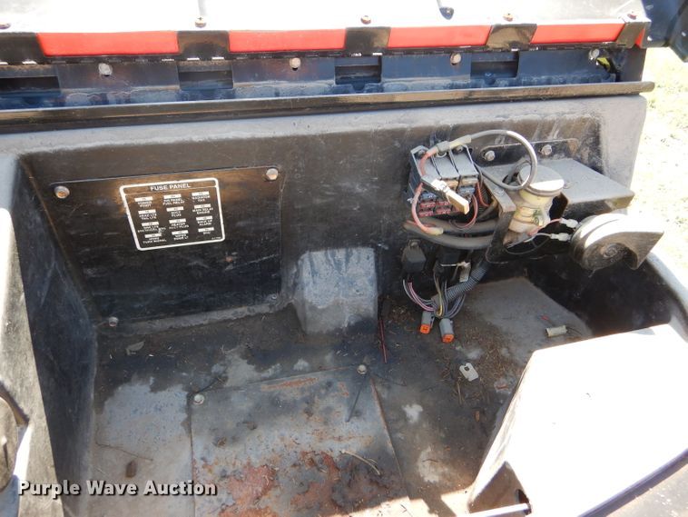 image for item GH9526 2006 Cushman Truckster utility vehicle