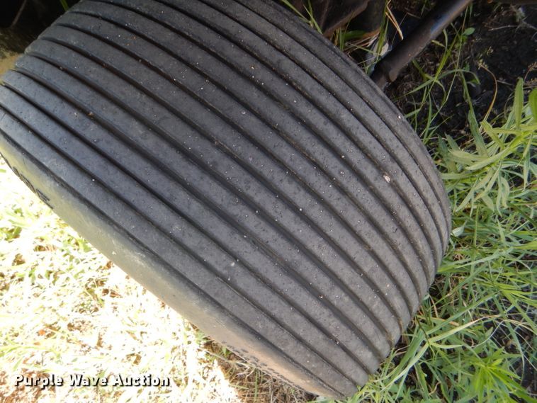 image for item GH9526 2006 Cushman Truckster utility vehicle