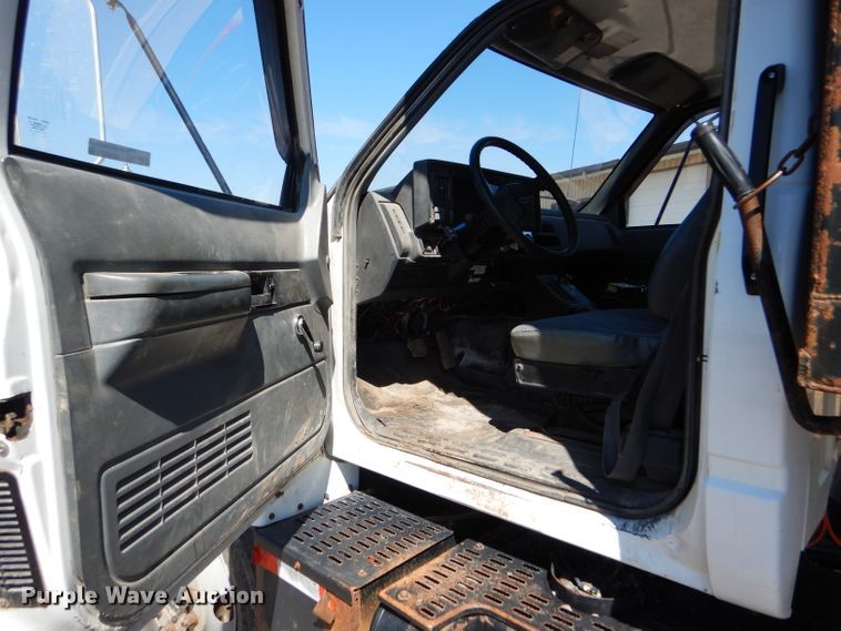 image for item GH9527 1997 Chevrolet C8500 dump truck