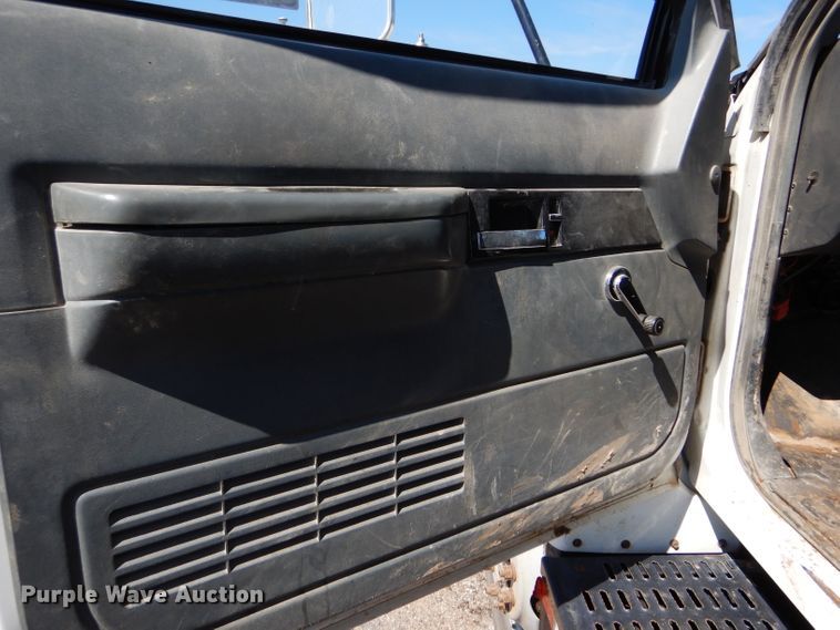 image for item GH9527 1997 Chevrolet C8500 dump truck