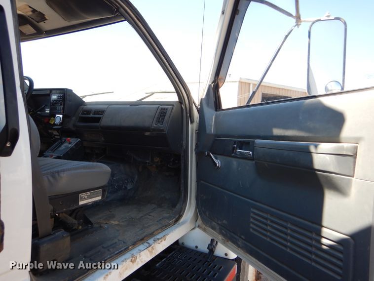 image for item GH9527 1997 Chevrolet C8500 dump truck