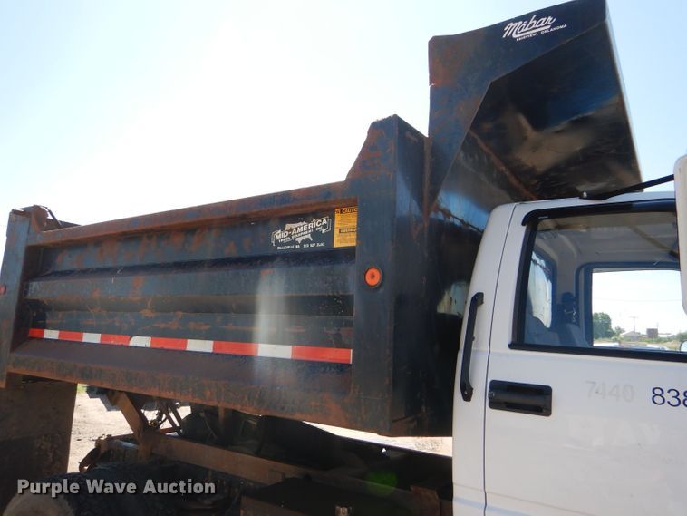 image for item GH9527 1997 Chevrolet C8500 dump truck