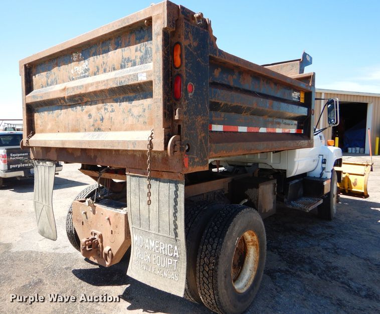 image for item GH9527 1997 Chevrolet C8500 dump truck