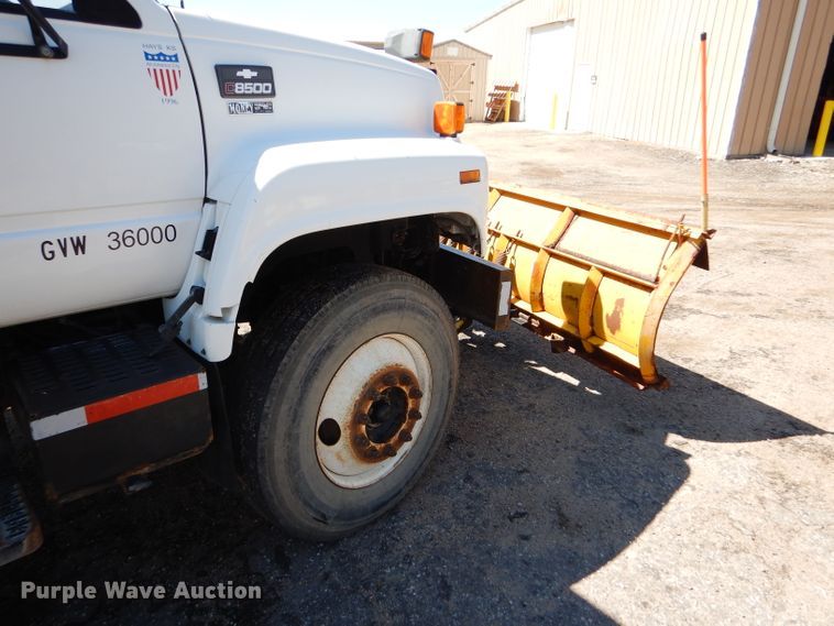 image for item GH9527 1997 Chevrolet C8500 dump truck