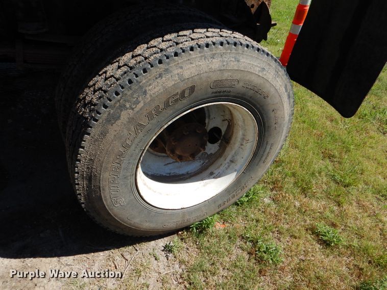 image for item GH9527 1997 Chevrolet C8500 dump truck