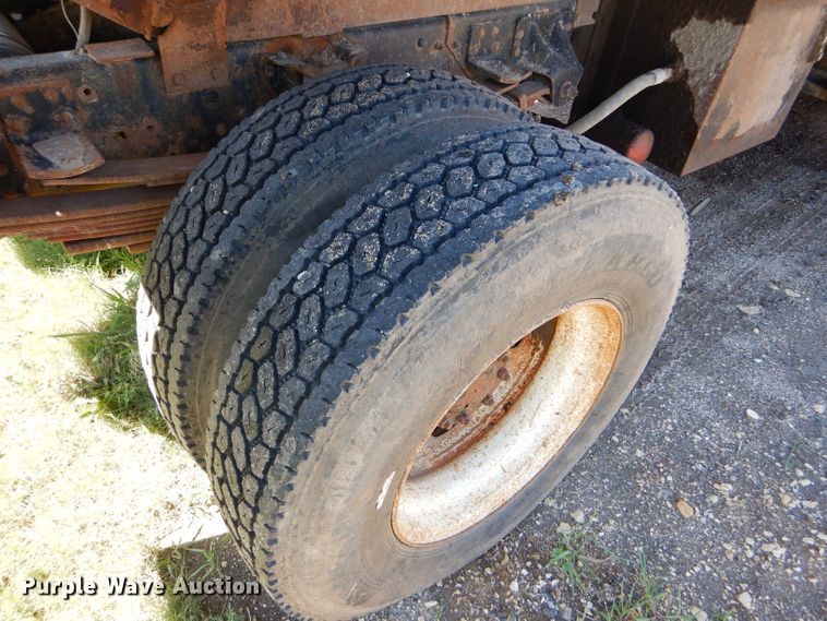 image for item GH9527 1997 Chevrolet C8500 dump truck