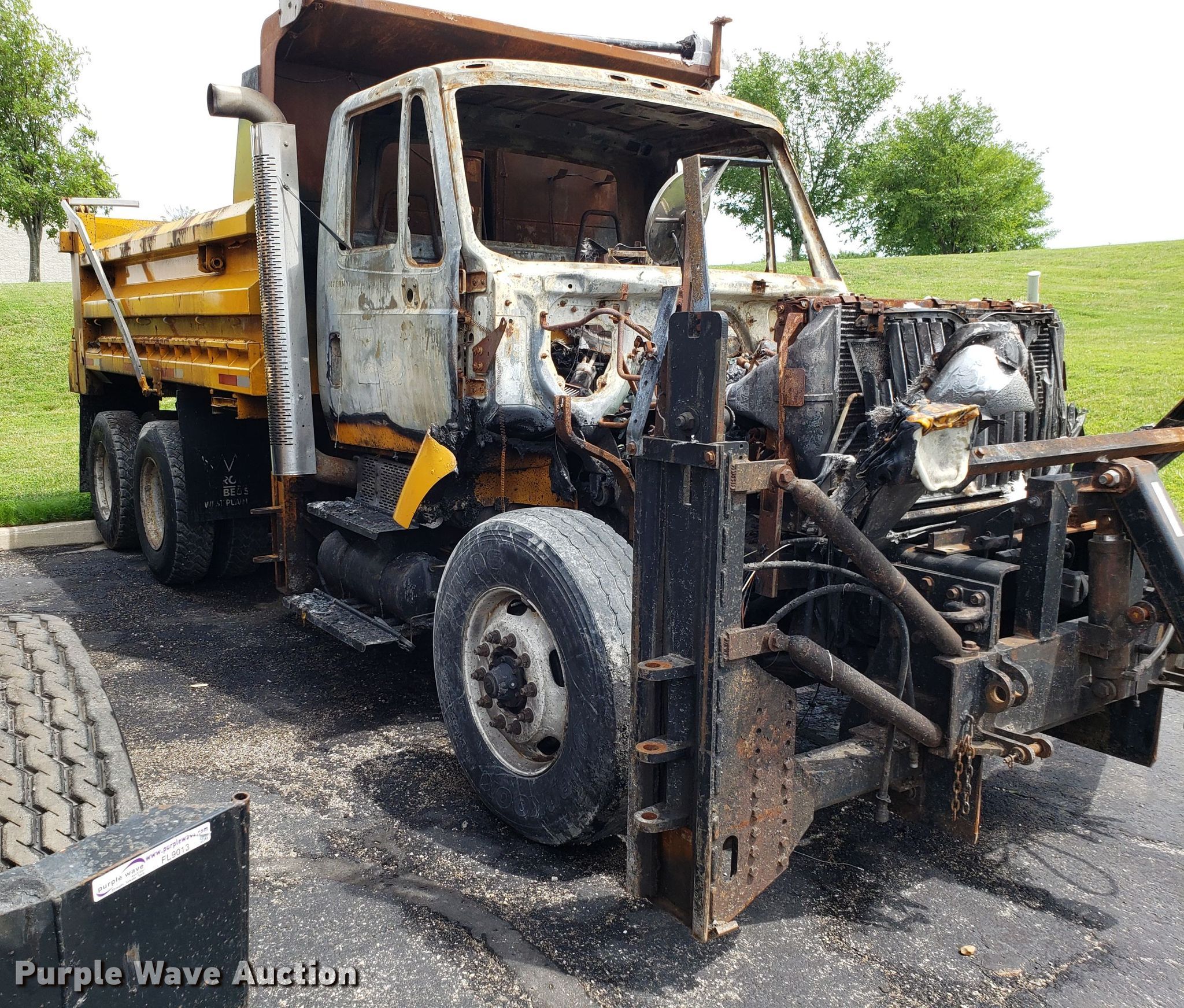 2006 International 7500 dump truck in Lee's Summit, MO | Item FL9014 ...