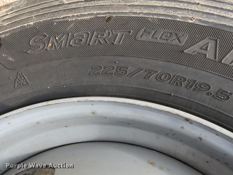 image for item DB8755 2016 Ford F550 Crew Cab truck cab and chassis