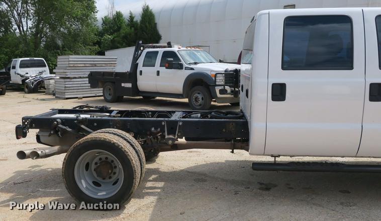 image for item DB8755 2016 Ford F550 Crew Cab truck cab and chassis
