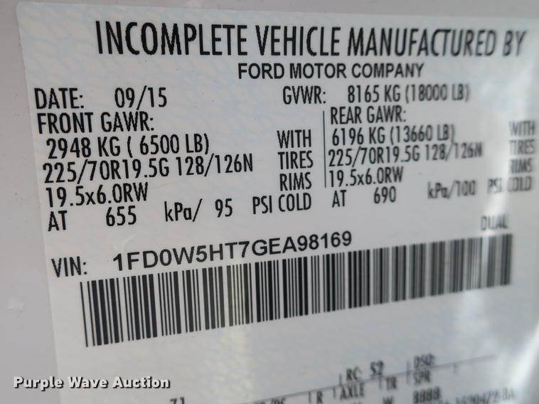 image for item DB8755 2016 Ford F550 Crew Cab truck cab and chassis