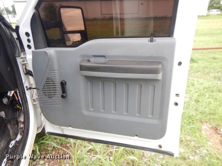 image for item DB9504 2012 Ford F250 Super Duty Crew Cab pickup truck