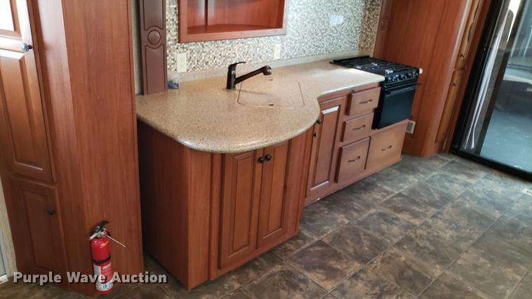 image for item DD4757 2012 Heartland Cyclone HD toy hauler camper