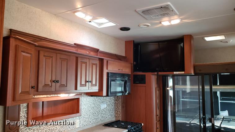 image for item DD4757 2012 Heartland Cyclone HD toy hauler camper