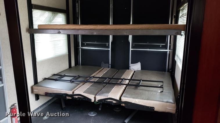 image for item DD4757 2012 Heartland Cyclone HD toy hauler camper