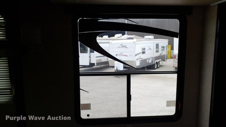 image for item DD4757 2012 Heartland Cyclone HD toy hauler camper