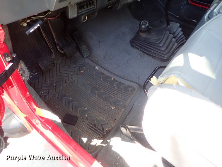 image for item DE5414 1990 Jeep Wrangler SUV